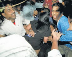 This picture, which appeared on the Hindustan Times, shows hooligans pouncing on the victims.
