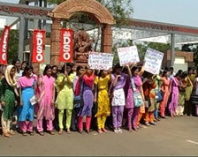 Orissa rape case: Students protest