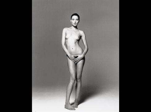 nude photograph of France's first lady Carla Bruni 