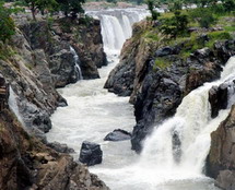 Hogenakkal Falls