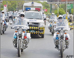 Women Cops on Pak street