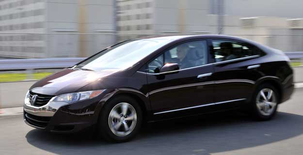 Honda Motor's next generation fuel cell vehicle 