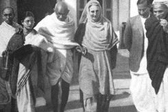 Meera Ben with Gandhiji
