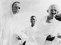 Meera Ben with Gandhiji