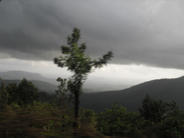 കറുത്തിരുണ്ട മാനം കന്നിമാസത്തില് അപൂര്വം