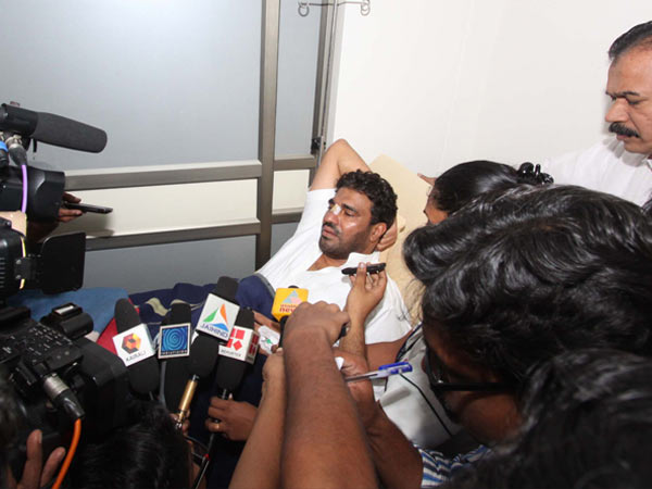കോടതിക്ക് പുറത്ത് മധ്യസ്ഥം