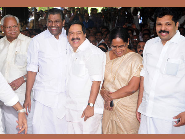മന്ത്രിമാര്ക്കൊപ്പം
