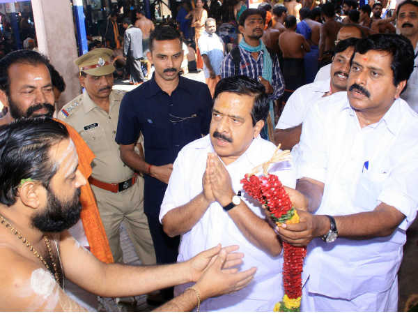 വിഘ്നങ്ങളകറ്റാന്
