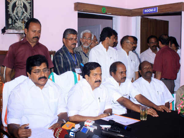 അവലോകനയോഗത്തില്