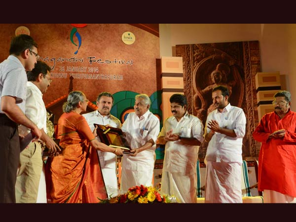 നിശാഗന്ധി പുരസ്കാരം