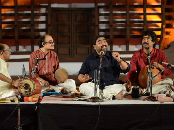 പാട്ടില് ഈ പാട്ടില്