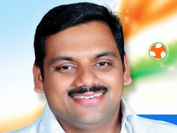 ഡീന് കുര്യാക്കോസ്