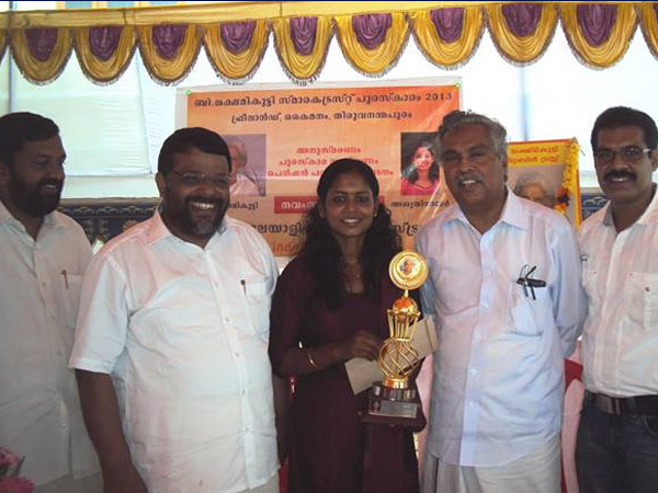സീനിയര് നേതാക്കള്