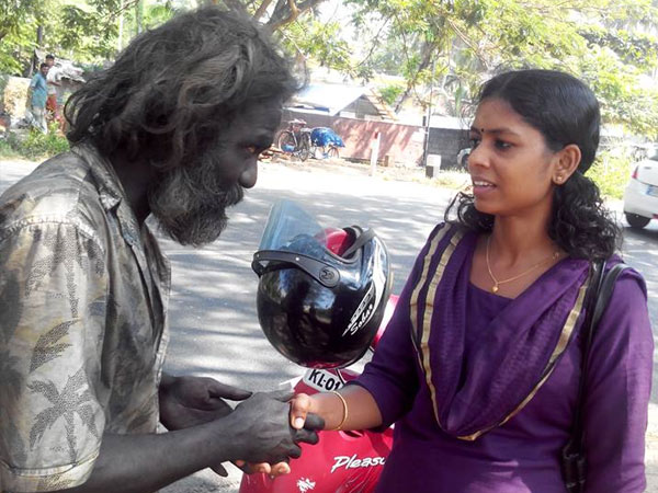 ലക്ഷങ്ങള് വാഗ്ദാനം