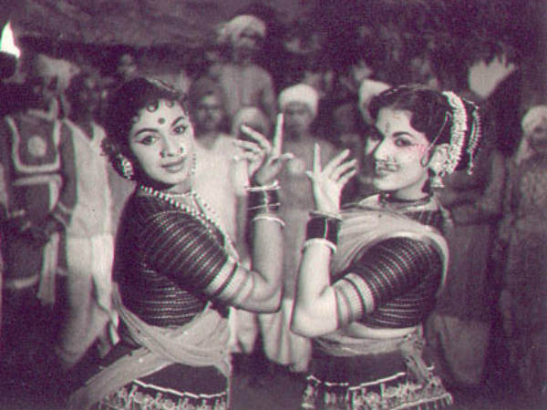 കോമഡിയിലേക്ക്