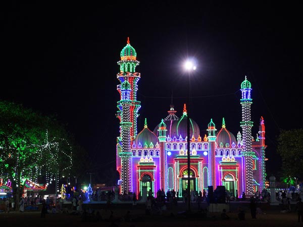 പത്ത് ദിവസത്തെ ആഘോഷം