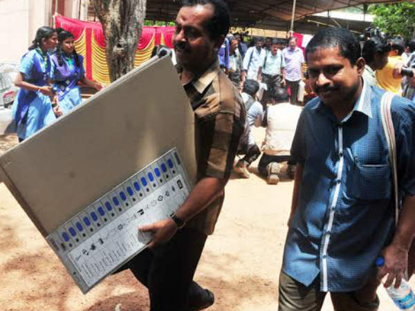 വോട്ടിംഗ് യന്ത്രം