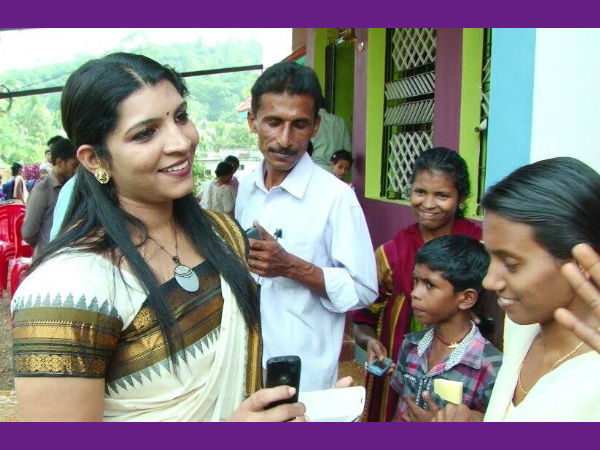 നഗ്ന ചിത്രങ്ങള് പകര്ത്തി