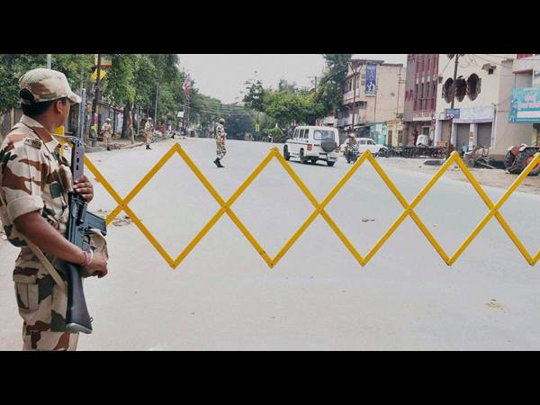 കര്ഫ്യൂ