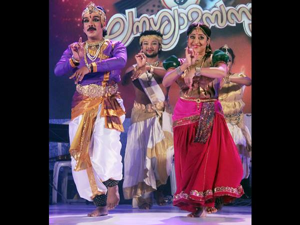 ഘനശ്യാമ സന്ധ്യ