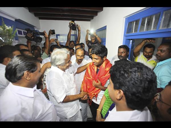 ഹര്ഷ ബോഗ്ലെ