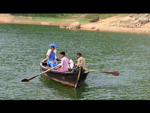 അമ്പൂരിയിലെ കുട്ടികള്
