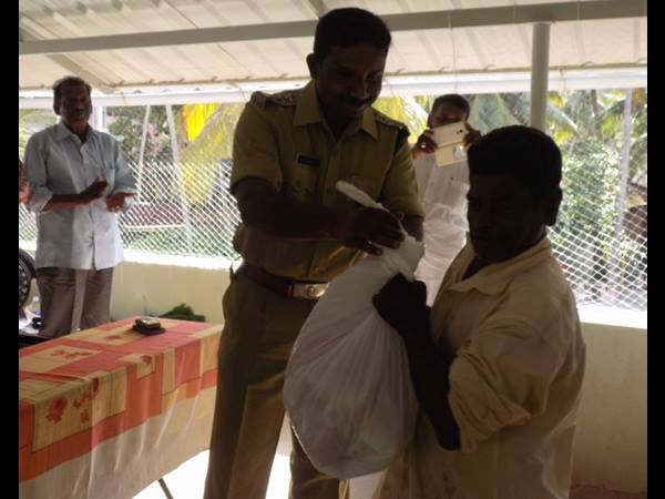 ഓണക്കിറ്റും ഓണ സദ്യയും