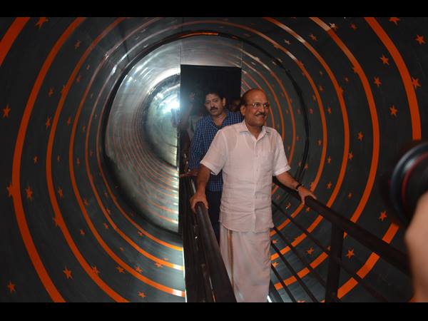 കാലാന്തരത്തിലൂടെ