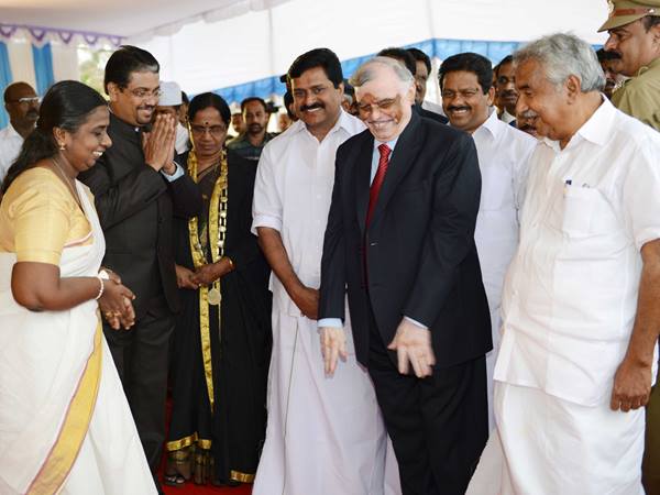 ഇനി കേരളം ഭരിക്കാം
