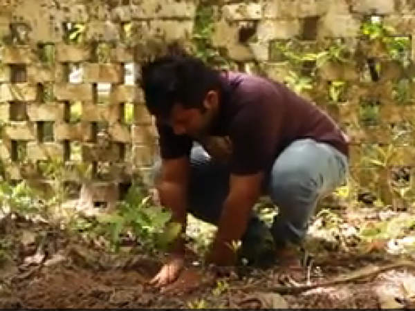 അജു വര്ഗ്ഗീസ്