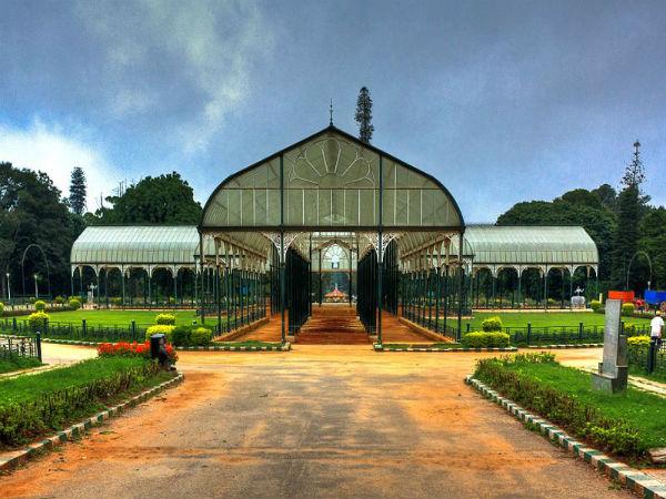 കൂട്ടത്തില് ബെങ്കളൂരുവും