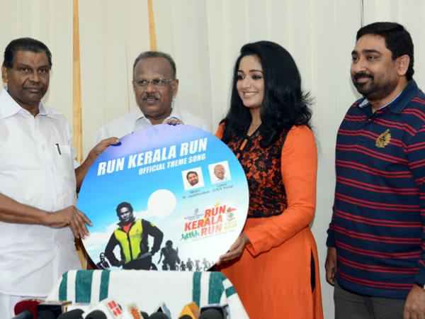 കാവ്യക്ക് നല്കി പ്രകാശനം