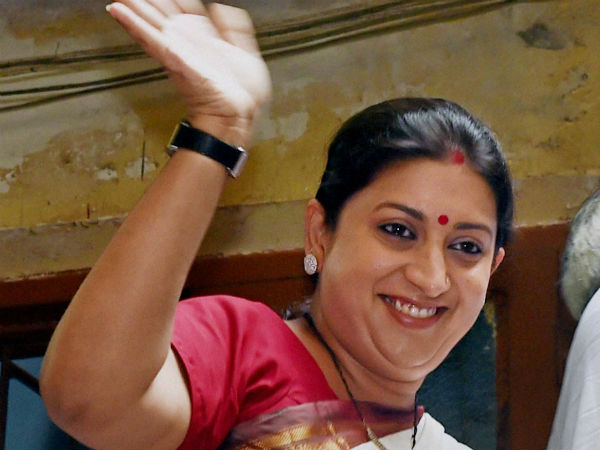 സ്മൃതി പുറത്തേക്ക്