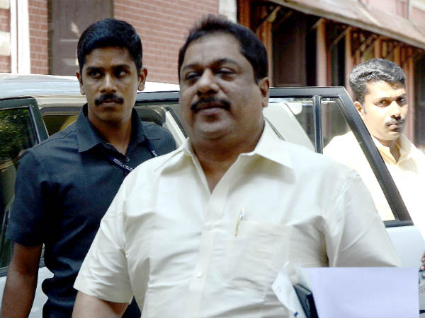ബാര് ലൈസന്സ്