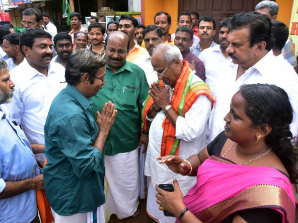 ബി ജെ പി മുന്നോട്ട്