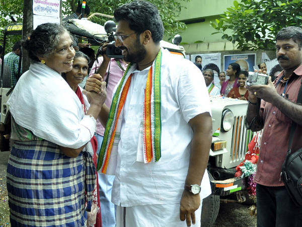 വന്ഭൂരിപക്ഷത്തോടെ