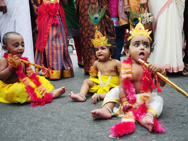 ഇരുന്ന് പോയോ...