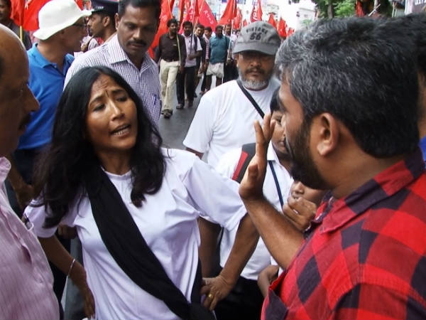 ആ ചിത്രം വ്യാജം?