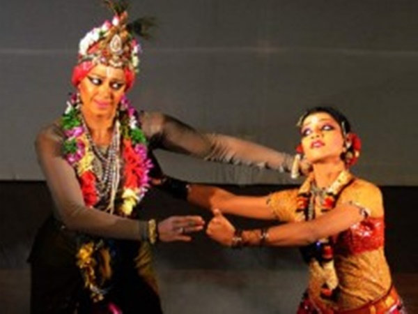 കൃഷ്ണകഥകള് വൃത്യസ്ത രീതിയില്
