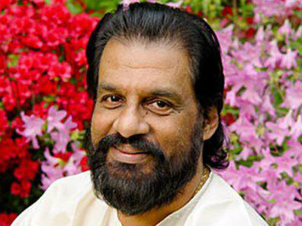 ആരും ഇല്ലാതെ