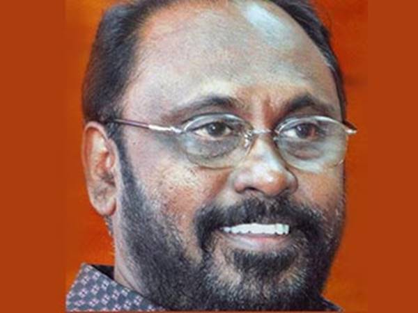 സ്ത്രീകളെ ബഹുമാനിയ്ക്കുന്നു