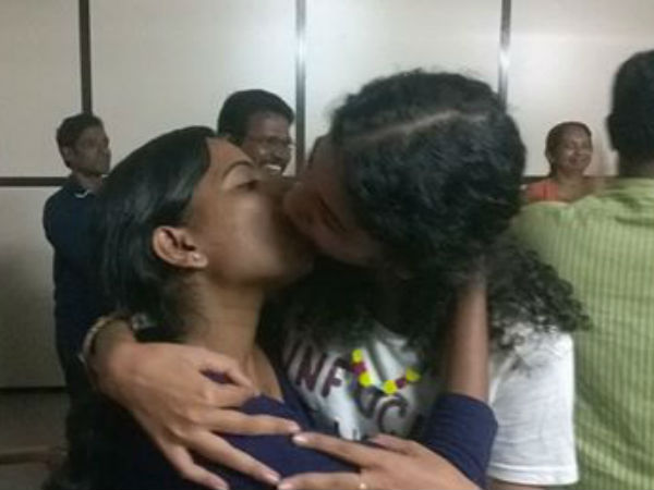 വിളിച്ചുവരുത്തി അറസ്റ്റ്