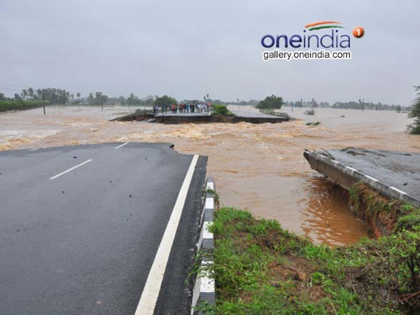 ഗതാഗതം തടസ്സപ്പെട്ടു