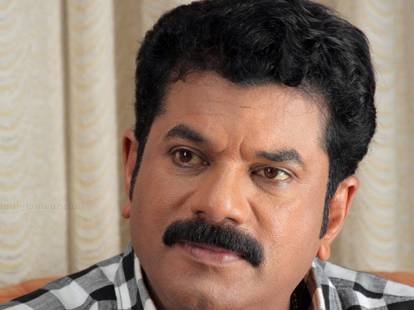 ആരും സ്വന്തം പാര്ട്ടി വിടില്ല