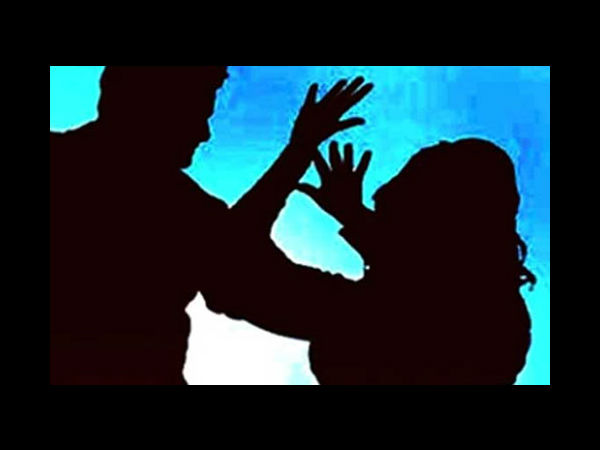 തല മുണ്ഡനം ചെയ്തു