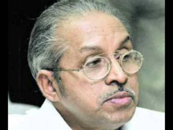 ഔദ്യോഗിക ജീവിതം
