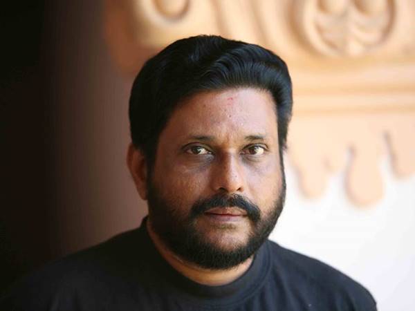 ആനന്ദക്കുട്ടന്
