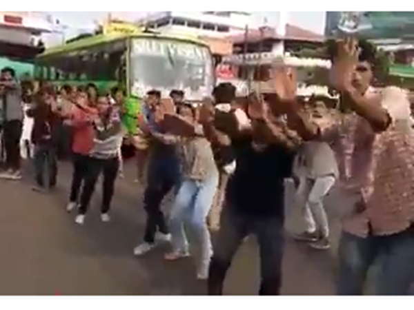 മാപ്പ് പറഞ്ഞു
