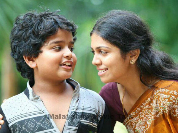കുട്ടി താരം ഇവിടെ