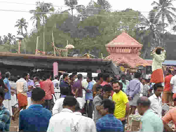 തകര്ന്നു